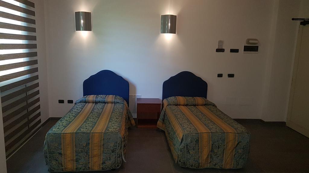 Hotel Riverside Modena Dış mekan fotoğraf